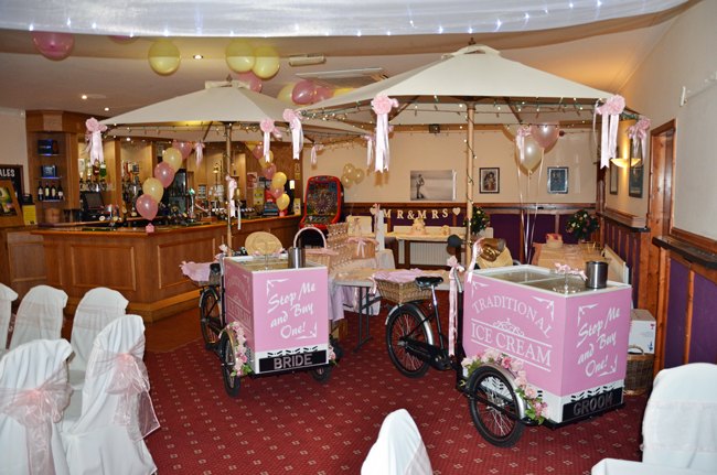 Bride & Groom Matching Trikes - Pink Bride & Groom Matching Trikes - Pink