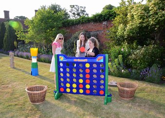 Giant Connect4 Garden Game