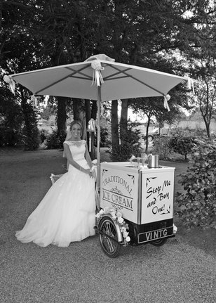 Vintage Wedding Ice Cream Trike Vintage Wedding Ice Cream Trike